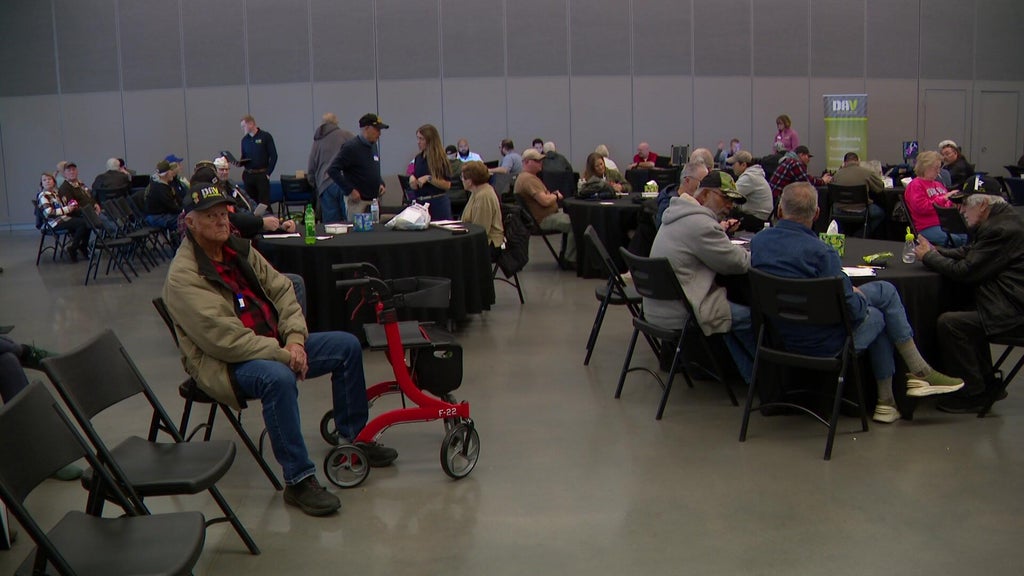 Minnesota veterans receiving claims assistance, health exams at clinic — WCCO / CBS Minnesota, Moraga Arts news
