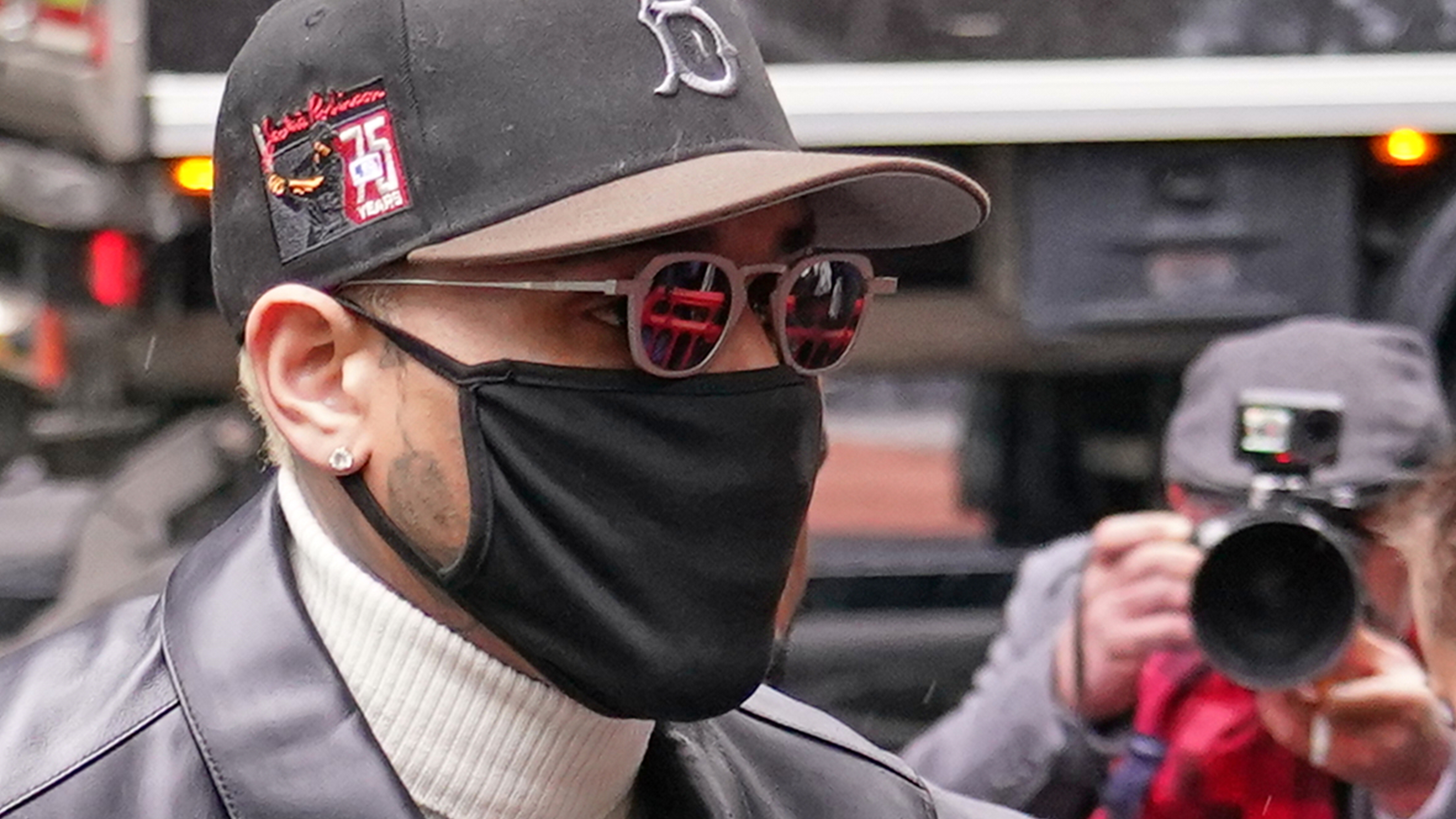 Chris Brown avoids prison time for brawling at a London nightclub

       — ABC 7 Bay Area, Moraga Community news