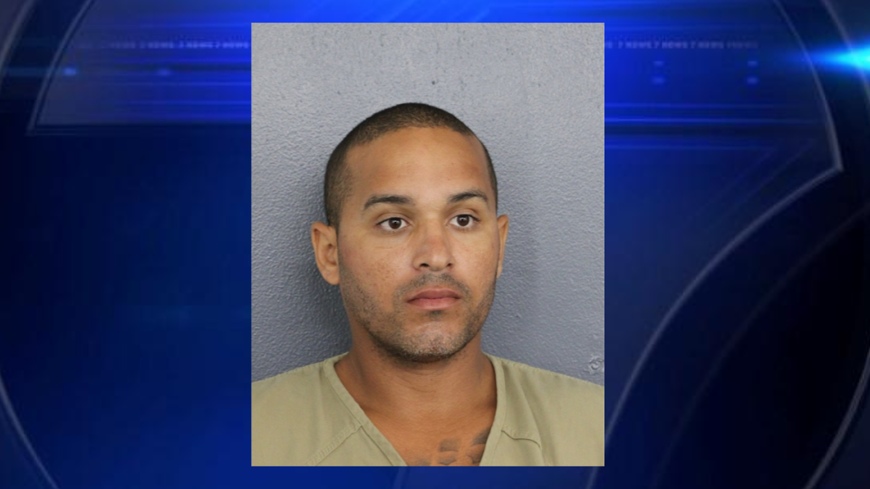 Man arrested after allegedly trying to kidnap girl at Miramar gas station, police say — WSVN 7 Broward
